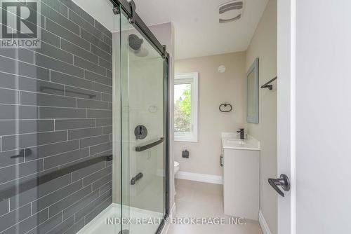 12 Dawnridge Trail, Brampton, ON - Indoor Photo Showing Bathroom