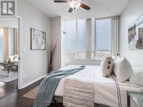 Lph02 - 2240 Lakeshore Boulevard W, Toronto, ON - Indoor Photo Showing Bedroom