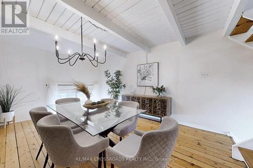 Th 16 - 32 Curzon Street, Toronto, ON - Indoor Photo Showing Dining Room