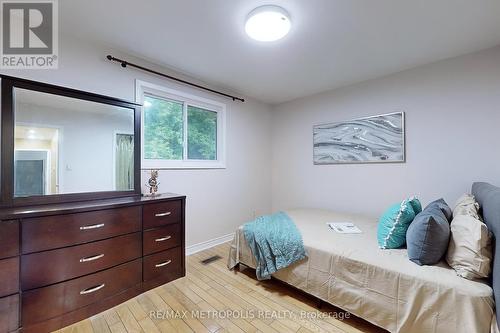 10 Gardentree Street, Toronto E10, ON - Indoor Photo Showing Bedroom