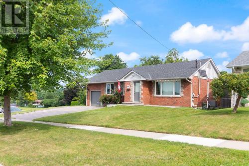 600 Ridgeway Avenue N, Oshawa (Mclaughlin), ON - Outdoor With Facade