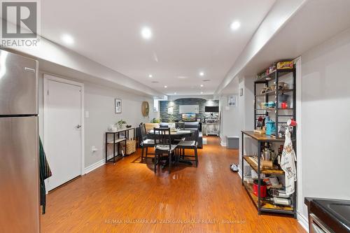 600 Ridgeway Avenue N, Oshawa (Mclaughlin), ON - Indoor Photo Showing Dining Room