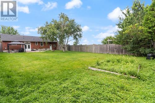 600 Ridgeway Avenue N, Oshawa, ON - Outdoor