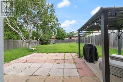 600 Ridgeway Avenue N, Oshawa (Mclaughlin), ON - Outdoor With Backyard