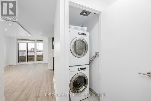 307 - 8 Trent Avenue, Toronto E02, ON - Indoor Photo Showing Laundry Room