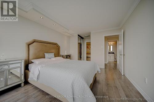 1005 - 7440 Bathurst Street, Vaughan, ON - Indoor Photo Showing Bedroom