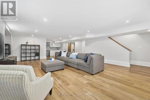 3229 Garland Road, Hamilton Township, ON - Indoor Photo Showing Living Room