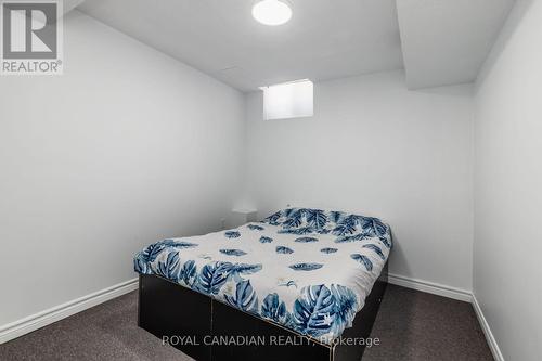 27 Whitehouse Crescent, Brampton, ON - Indoor Photo Showing Bedroom