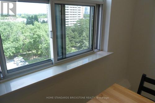 905 - 175 Hilda Avenue, Toronto, ON - Indoor Photo Showing Other Room