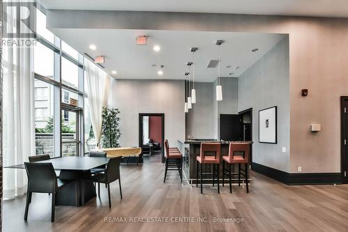 906 - 17 Anndale Drive, Toronto, ON - Indoor Photo Showing Dining Room