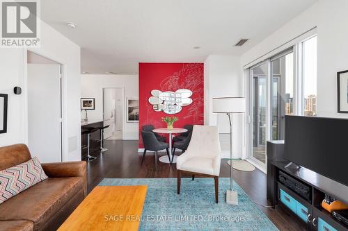 1903 - 25 Cole Street, Toronto C08, ON - Indoor Photo Showing Living Room