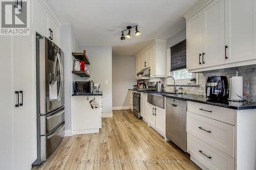 571 Geneva Street, St. Catharines, ON - Indoor Photo Showing Kitchen