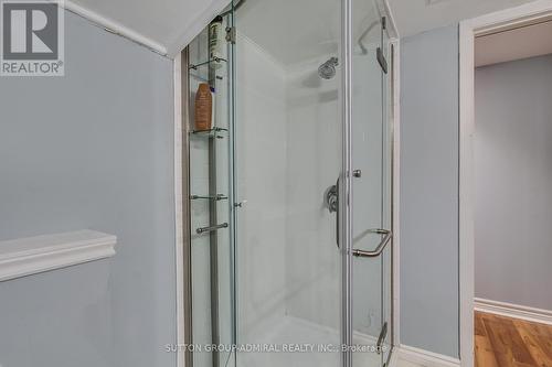 571 Geneva Street, St. Catharines, ON - Indoor Photo Showing Bathroom