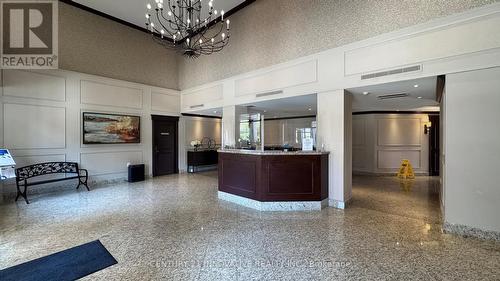 511 - 1 Clairtrell Road, Toronto, ON - Indoor Photo Showing Kitchen