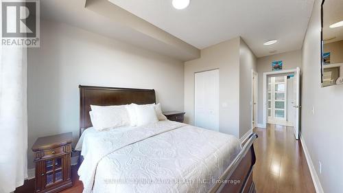 511 - 1 Clairtrell Road, Toronto, ON - Indoor Photo Showing Bedroom