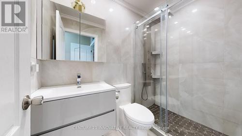 511 - 1 Clairtrell Road, Toronto, ON - Indoor Photo Showing Bathroom