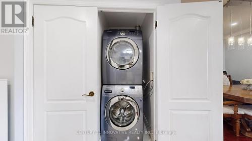 511 - 1 Clairtrell Road, Toronto, ON - Indoor Photo Showing Laundry Room