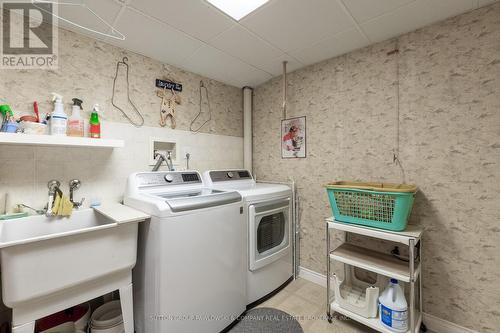 18 - 499 Teeple Terrace, London, ON - Indoor Photo Showing Laundry Room