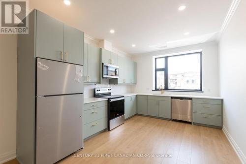 15 - 16 Hincks Street, St. Thomas, ON - Indoor Photo Showing Kitchen