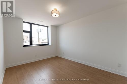 15 - 16 Hincks Street, St. Thomas, ON - Indoor Photo Showing Other Room