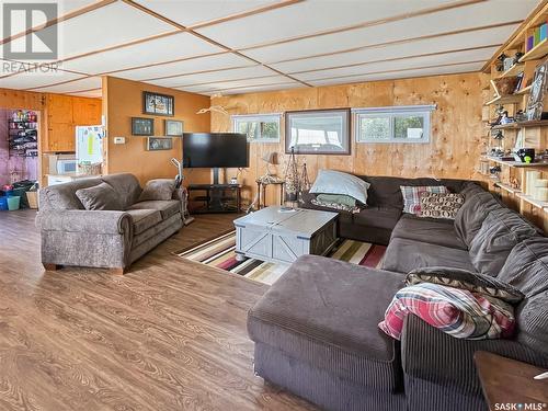 9 Kilcare Drive, Jackfish Lake, SK - Indoor Photo Showing Living Room