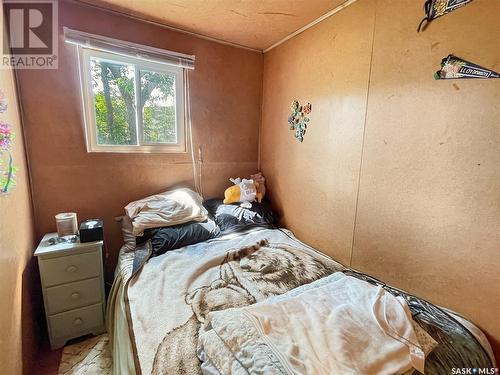 9 Kilcare Drive, Jackfish Lake, SK - Indoor Photo Showing Bedroom