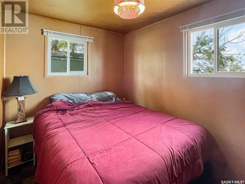 9 Kilcare Drive, Jackfish Lake, SK - Indoor Photo Showing Bedroom