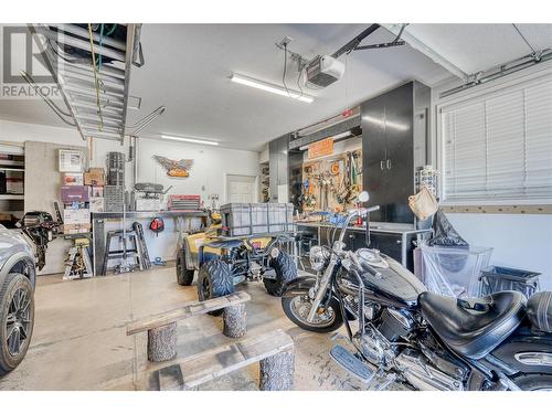 40 Kestrel Place Unit# 30, Vernon, BC - Indoor Photo Showing Garage