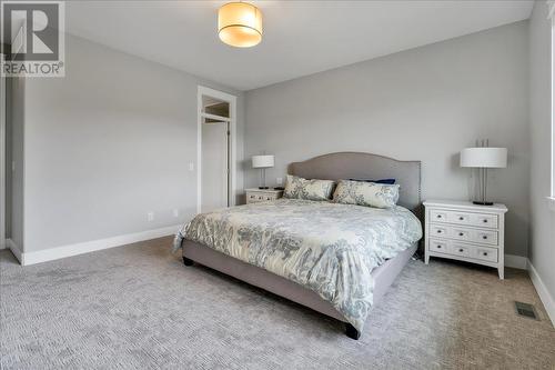 2565 Crown Crest Drive, West Kelowna, BC - Indoor Photo Showing Bedroom