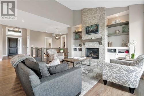 2565 Crown Crest Drive, West Kelowna, BC - Indoor Photo Showing Living Room With Fireplace