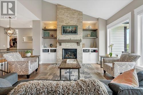 2565 Crown Crest Drive, West Kelowna, BC - Indoor Photo Showing Living Room With Fireplace