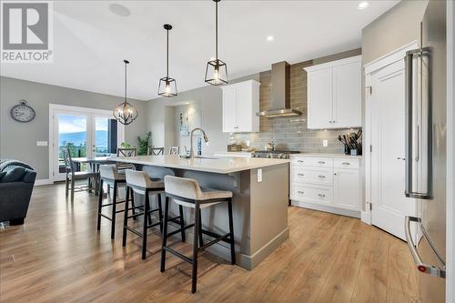 2565 Crown Crest Drive, West Kelowna, BC - Indoor Photo Showing Kitchen With Upgraded Kitchen