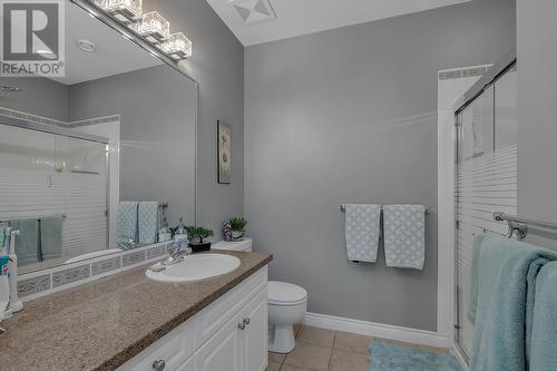 1003 Skeena Drive, Kelowna, BC - Indoor Photo Showing Bathroom