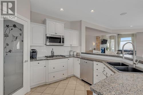1003 Skeena Drive, Kelowna, BC - Indoor Photo Showing Kitchen With Double Sink