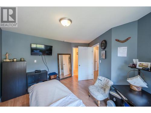 127 Stocks Crescent, Penticton, BC - Indoor Photo Showing Bedroom