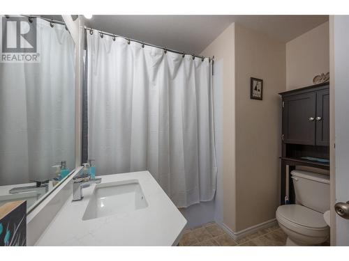 127 Stocks Crescent, Penticton, BC - Indoor Photo Showing Bathroom