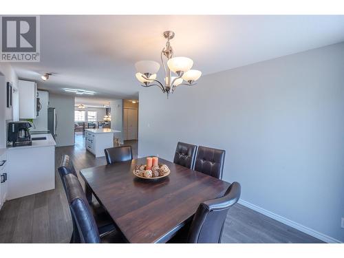 127 Stocks Crescent, Penticton, BC - Indoor Photo Showing Dining Room