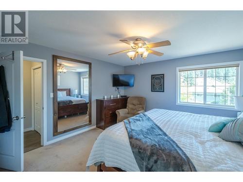 127 Stocks Crescent, Penticton, BC - Indoor Photo Showing Bedroom