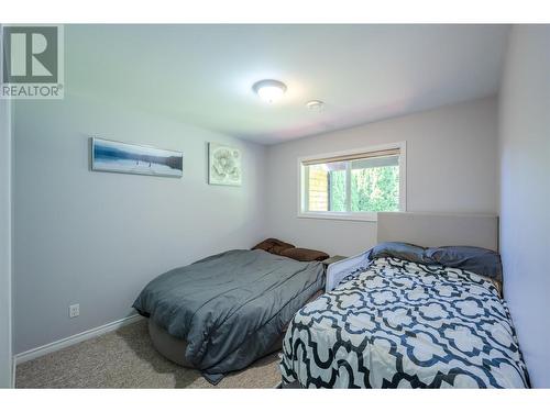 127 Stocks Crescent, Penticton, BC - Indoor Photo Showing Bedroom