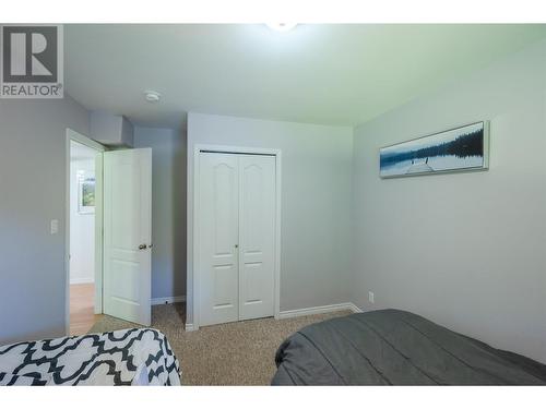 127 Stocks Crescent, Penticton, BC - Indoor Photo Showing Bedroom