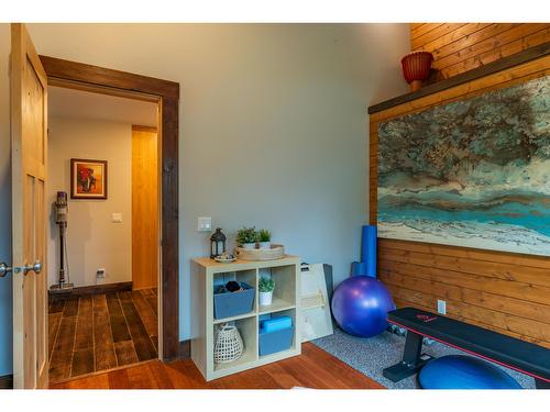 3305 Pass Creek Road, Castlegar, BC - Indoor