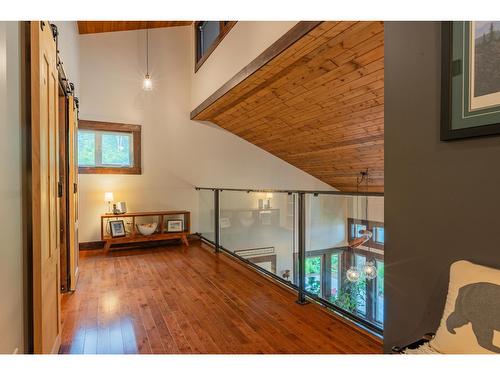 3305 Pass Creek Road, Castlegar, BC - Indoor Photo Showing Other Room