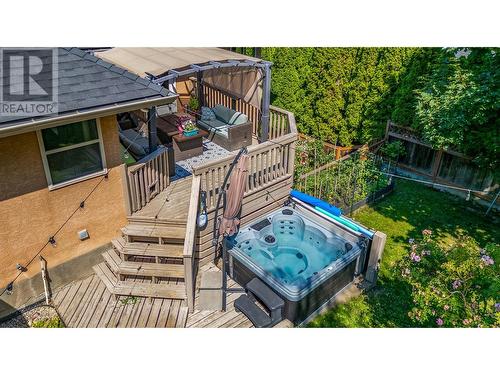 1759 Spruceglen Drive, Kelowna, BC - Outdoor With Deck Patio Veranda