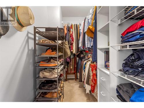 1759 Spruceglen Drive, Kelowna, BC - Indoor With Storage