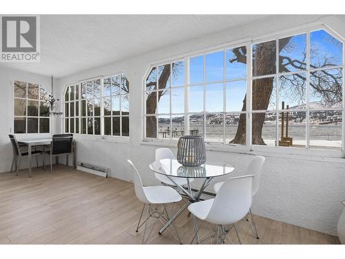 2072 Abbott Street, Kelowna, BC - Indoor Photo Showing Dining Room