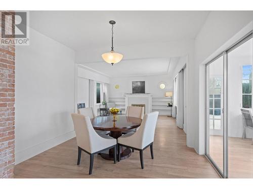 2072 Abbott Street, Kelowna, BC - Indoor Photo Showing Dining Room