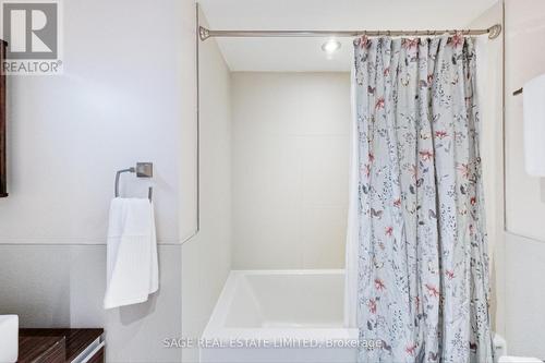 413 - 676 Sheppard Avenue E, Toronto C15, ON - Indoor Photo Showing Bathroom