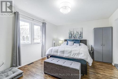 107 Madison Court W, Welland, ON - Indoor Photo Showing Bedroom