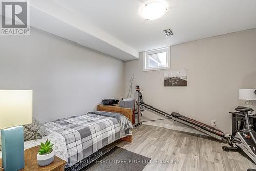 107 Madison Court W, Welland, ON - Indoor Photo Showing Bedroom