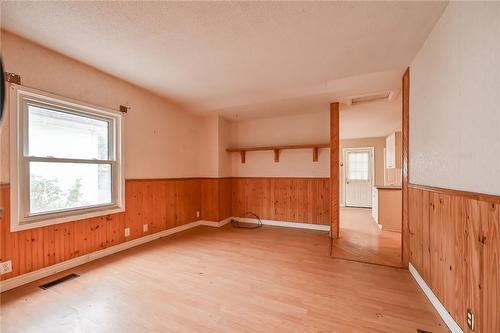 118 Page Street, St. Catharines, ON - Indoor Photo Showing Other Room